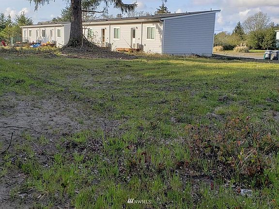 3rd image of 881 Point Brown Ave SW