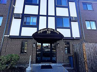 59 Highland Glen Dr APT 322, Randolph, MA 02368