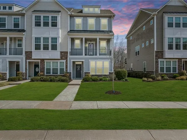 8426 Gayle Ln, Toano, VA 23168