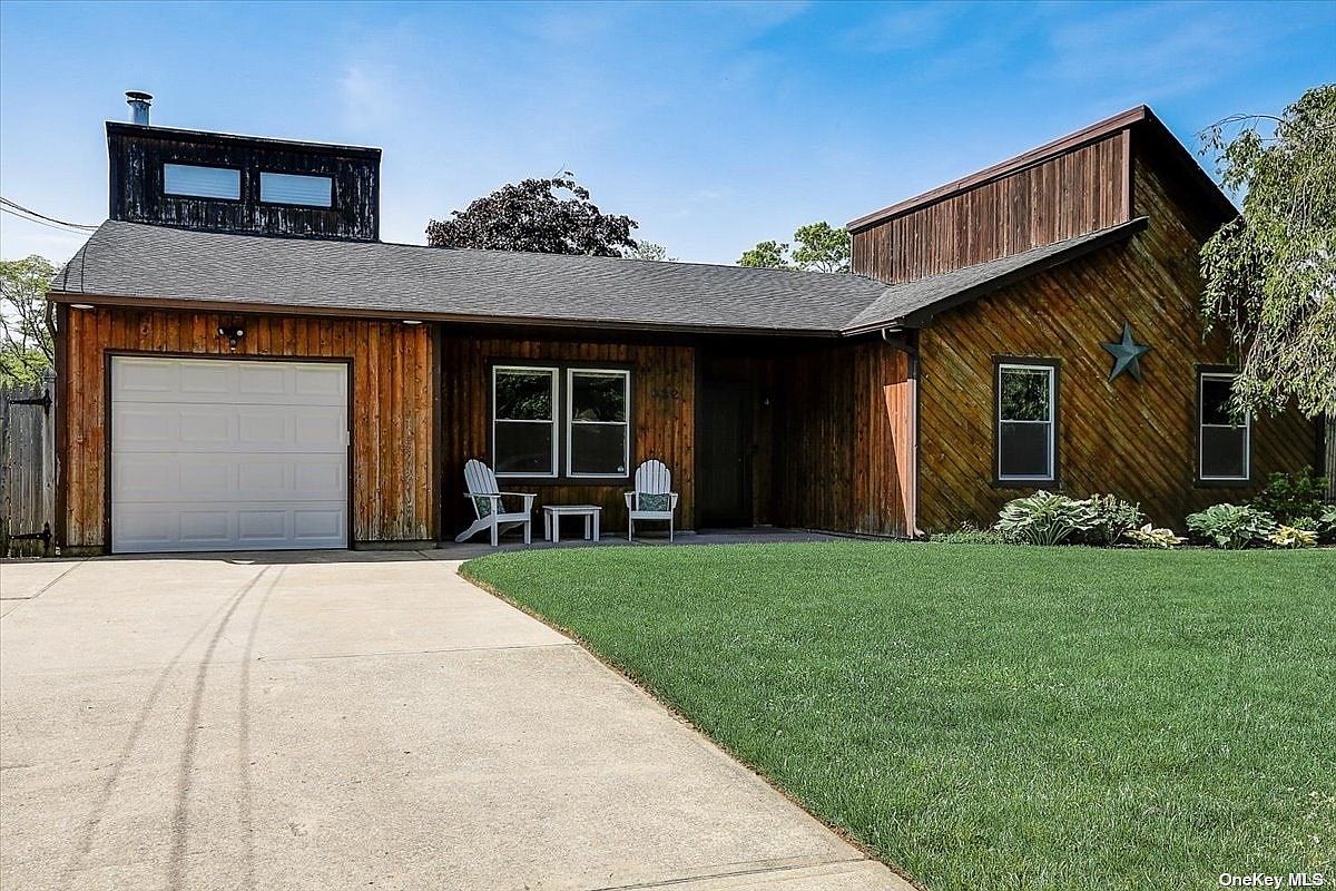 922 Peconic Street, Ronkonkoma, NY 11779 Zillow