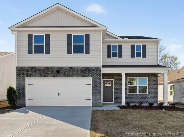 411 Hartfield Ave, Raeford, NC 28376