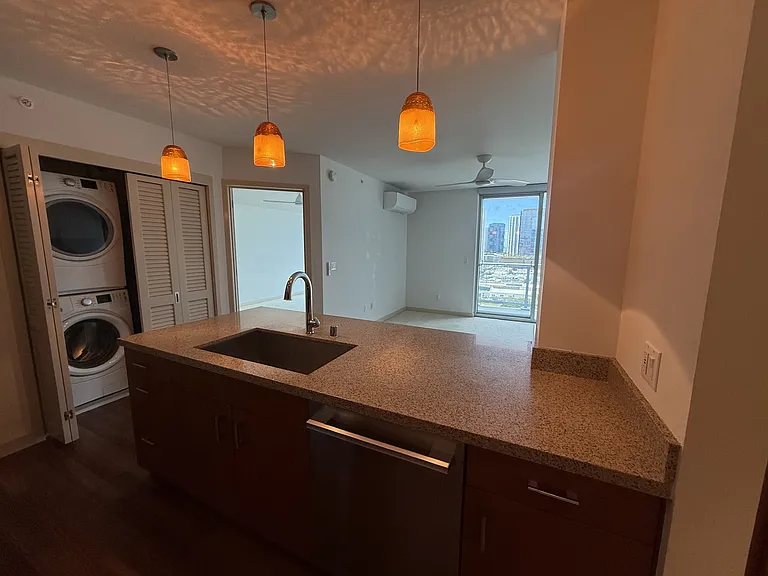 555 South St #1804 — Photo 2