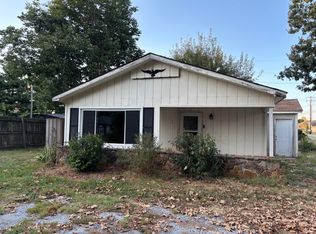 2107 S 18th Ave, Ozark, MO 65721