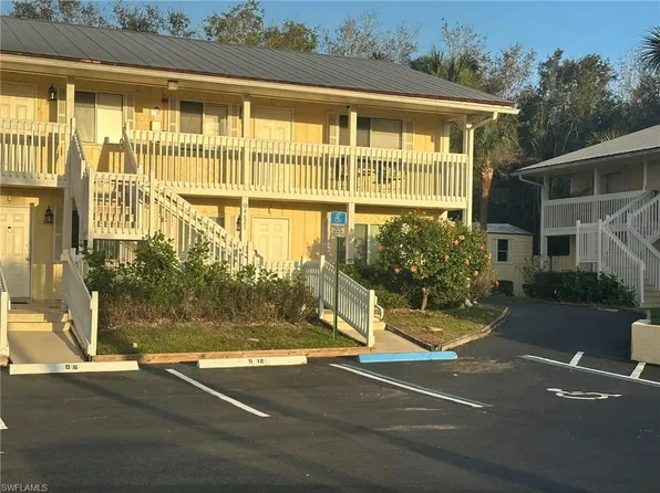 4621 Bayshore DR #Q6, NAPLES, FL 34112