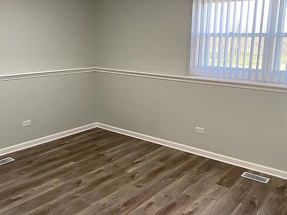 5th image of 803 Anita Ave #202