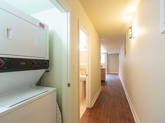 3rd image of 745 S Claremont Ave APT 1