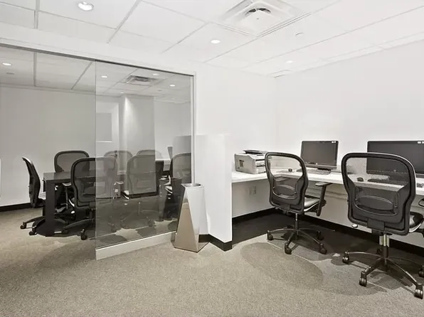 635 West 42nd Street image 15 of 17