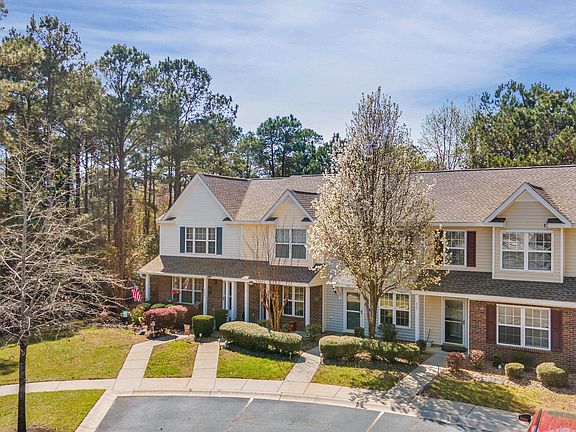 3rd image of 453 Seabert Rd. #453