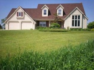 W897 County Road Cir, Palmyra, WI 53156