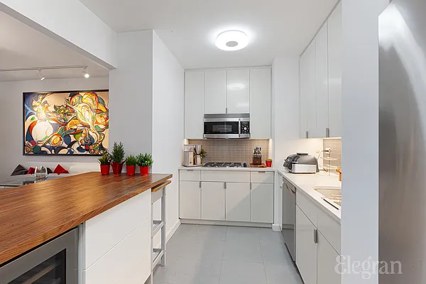 Sold by Elegran | media 4