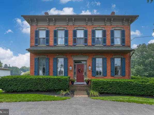 220 W Main St, Mountville, PA 17554