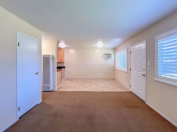5th image of 449-479 Seminary St #465