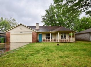 2314 W Beech St, Rogers, AR 72756
