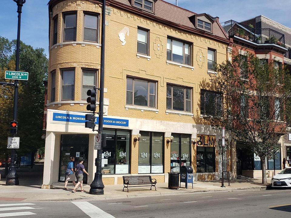 1st image of 4363 N Lincoln Ave #1