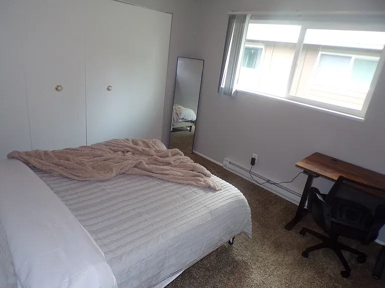 5102 SW 45th Ave #6 — Photo 16