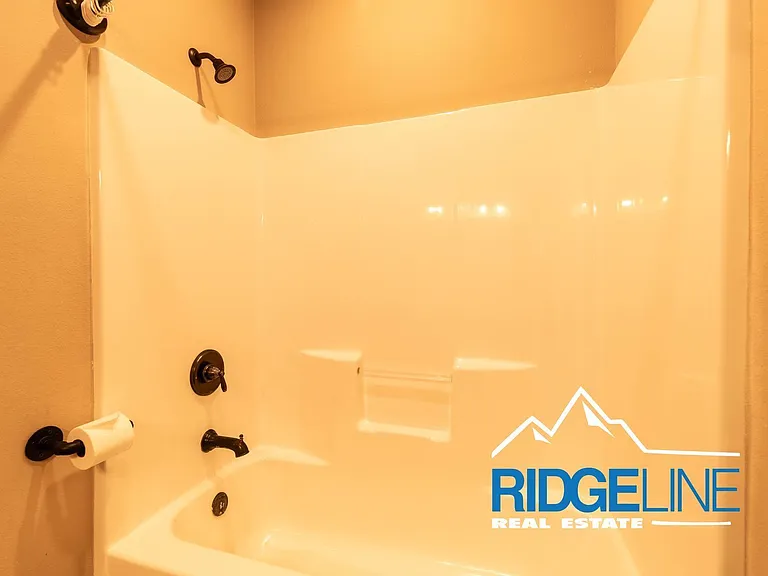 21 Sandstone Ln #1 — Photo 15