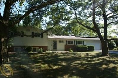 1st image of 31825 Coronet Dr