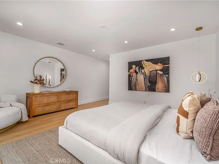 23861 Gilmore St — Photo 23