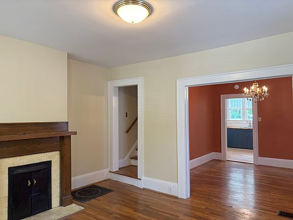 Front door entrance view: LR/DR/Kitchen
*fireplace is decorative only - non-functioning
