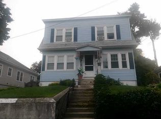 20 Peckham Ave, North Providence, RI 02908