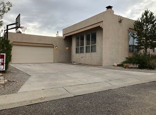 12624 Carmel Ct NE, Albuquerque, NM 87122