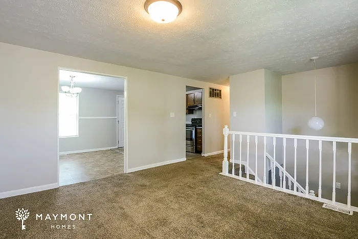 9354 Kingsboro Ct — Photo 4