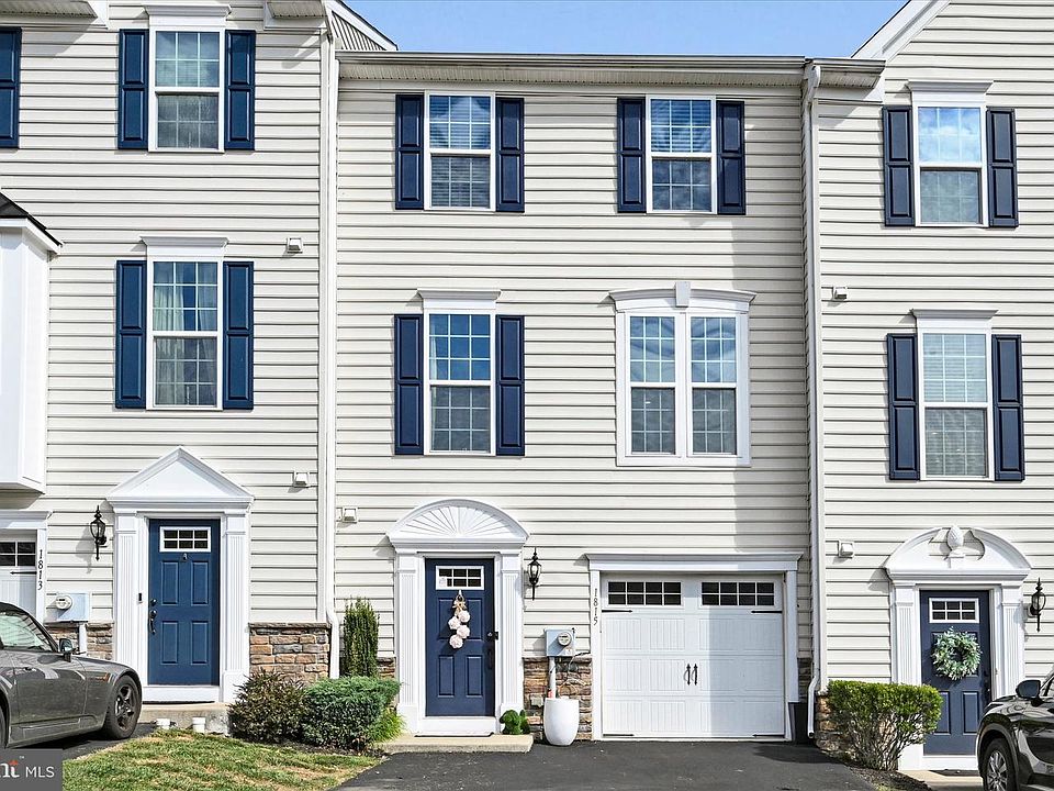 1st image of 1815 Honeysuckle Ct
