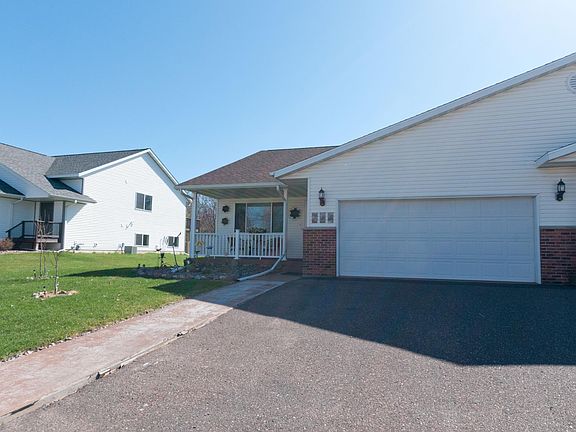 3rd image of 745 Diamond Ln