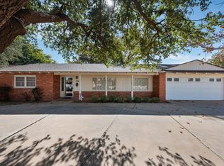 1106 E Tate St, Brownfield, TX 79316