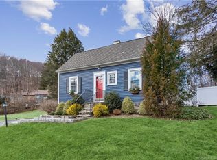 2 George Hull Hill Rd, Danbury, CT 06810