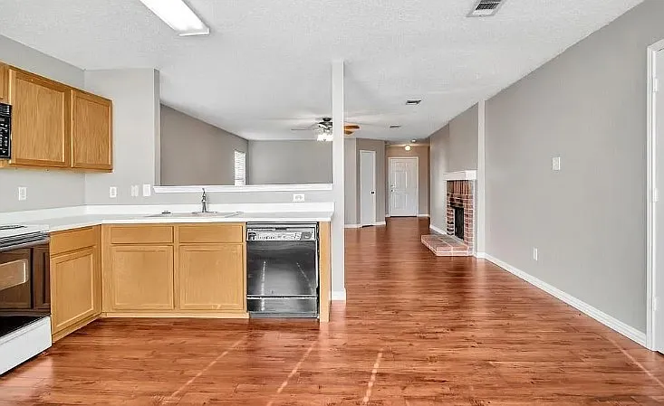 5640 Ainsdale Dr — Photo 8