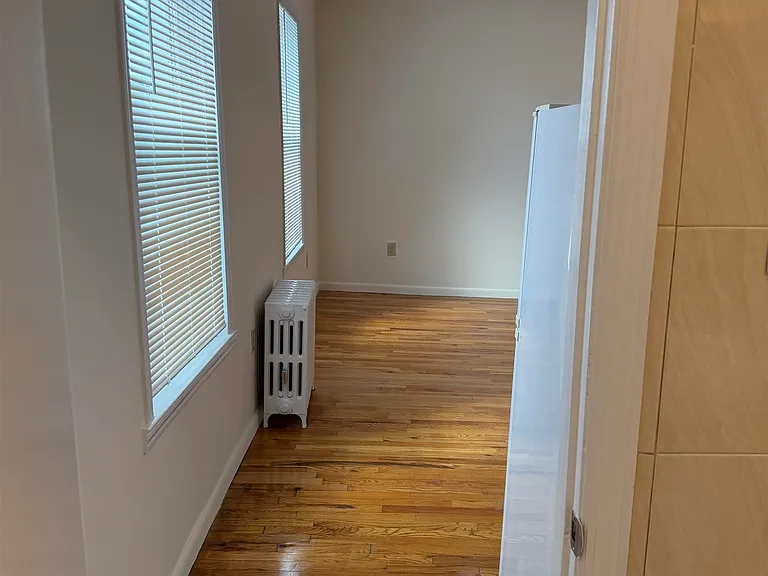 43-45 Sherman Pl #15 — Photo 8