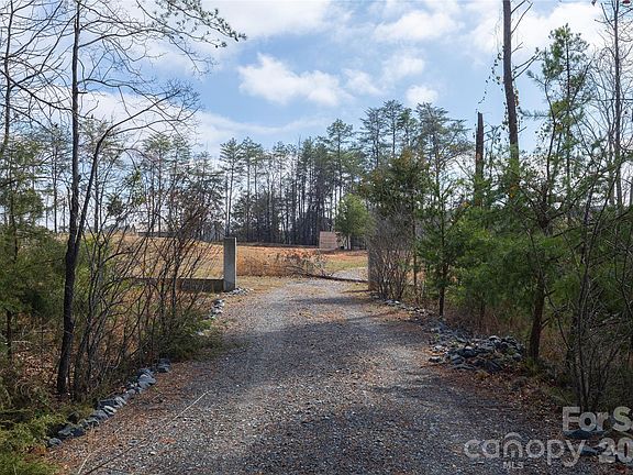 5th image of 1399 Moss Ridge Rd