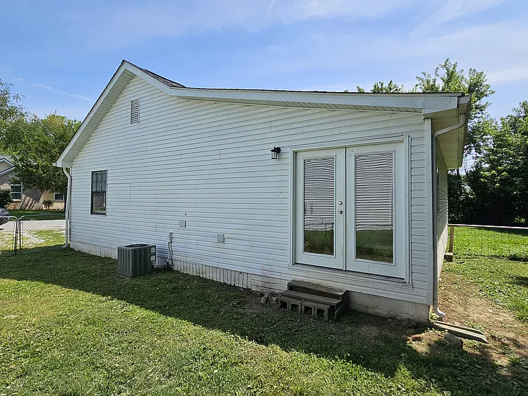 314 Marshall Dr — Photo 37
