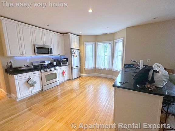 2nd image of 57 Greenleaf Ave #3
