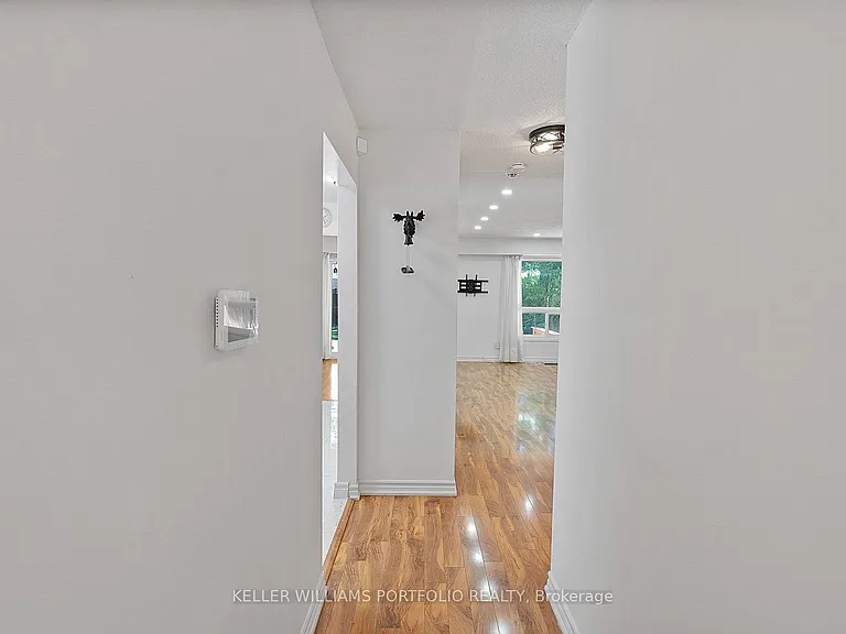 24 Ulysses Pl — Photo 6