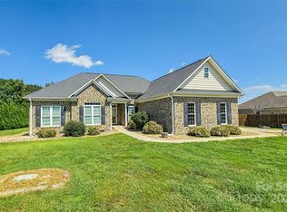 1905 Scuffle Hill Dr, Monroe, NC 28110