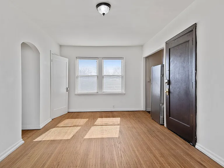 Butler Place Apartments — Photo 24