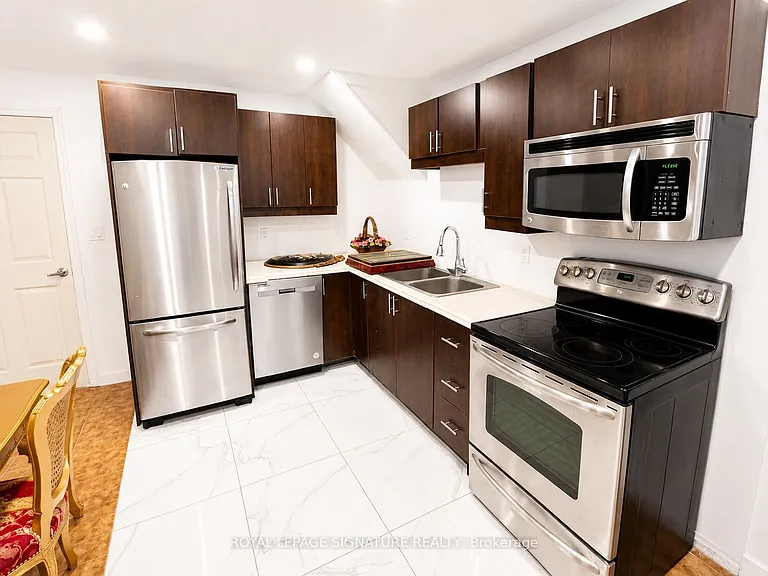 20 Gallacher Ave #BASEMENT — Photo 4