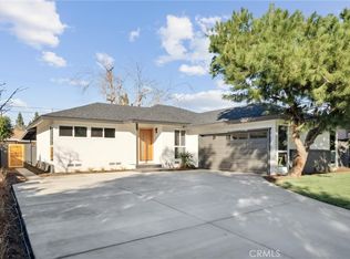 913 E Myrtle St, Santa Ana, CA 92701