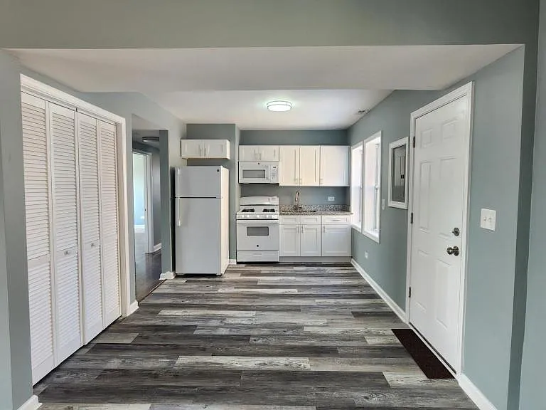 26 E 15th Ave — Photo 5