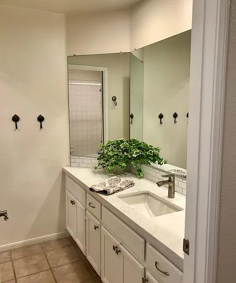 Guest restroom