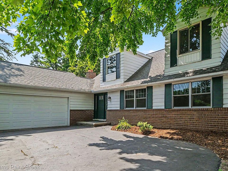 1st image of 2711 Armstrong Dr