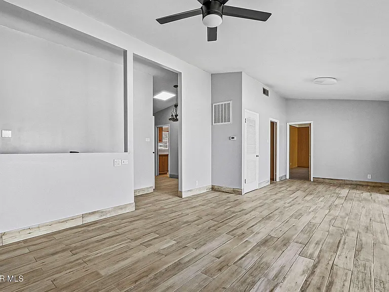 2801 Polk Ave — Photo 18