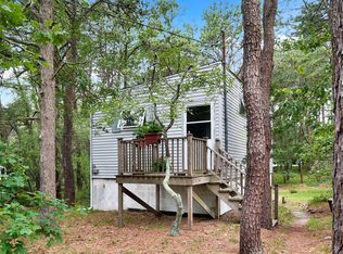 31 S Valley Rd, Hampton Bays, NY 11946