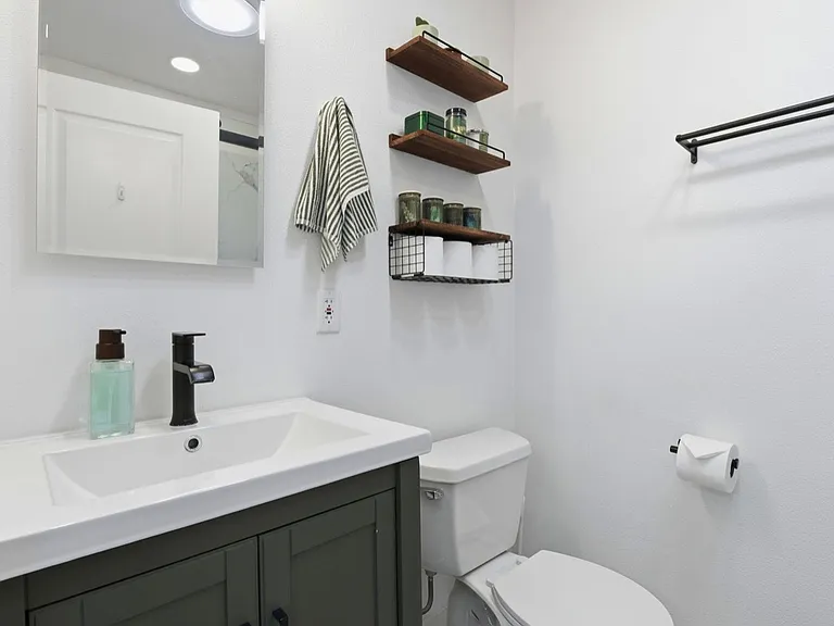 641 Toyon Ave #3 — Photo 6
