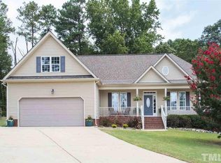 675 Cokesbury Park Ln, Fuquay Varina, NC 27526