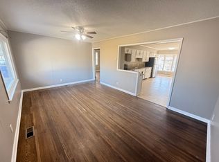 2709 S Washington Ave, Wichita, KS 67216