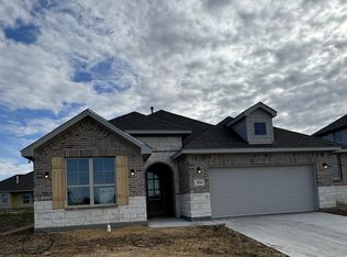 416 Daybreak Dr, Waxahachie, TX 75167