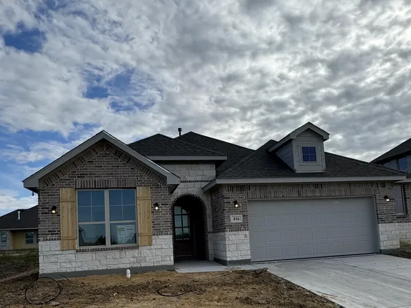 416 Daybreak Dr, Waxahachie, TX 75167
